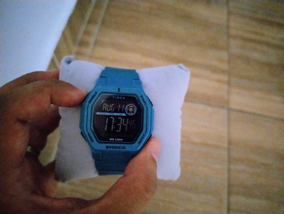 Vand ceas Timex Shock TW2V59900