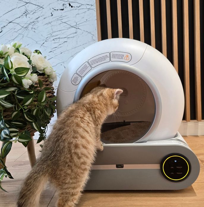 Litieră automată PETLUX noua  + garanție ( pret magazin 2595)