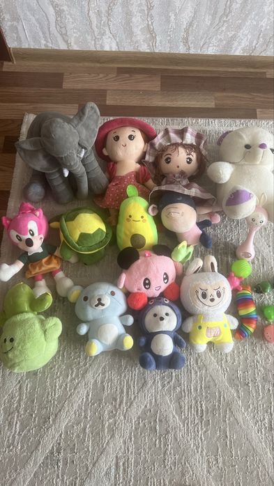 Отдам за символическую цену мягкие игрушки