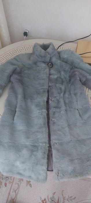 Шуба норковая доколен