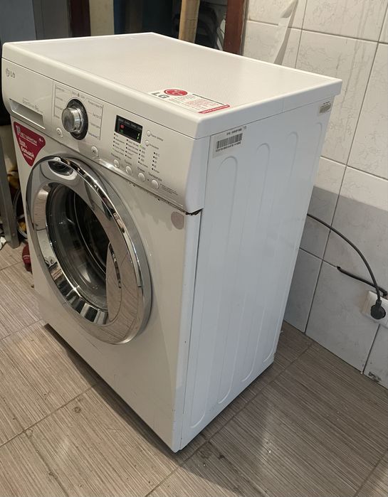 Продам стиральную машину LG