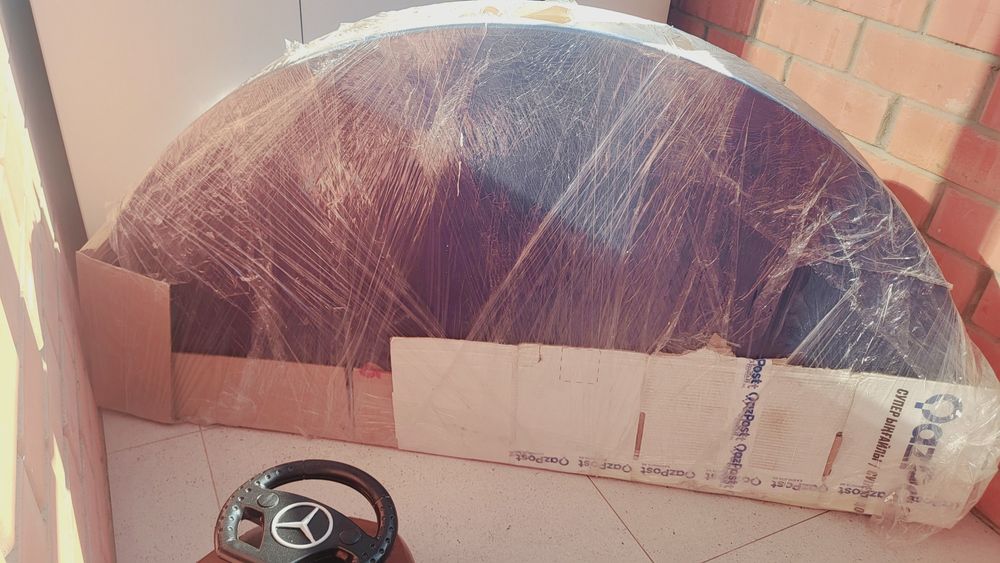 Стол круглый новый