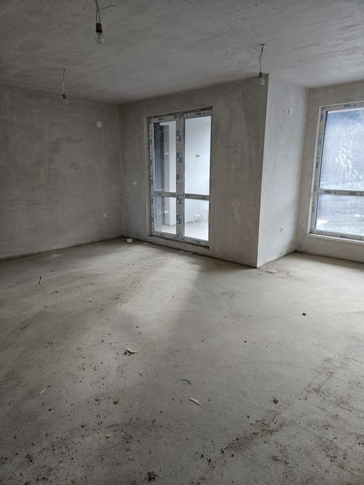 Тристаен апартамен с гараж,нов в Асеновград  от собственик