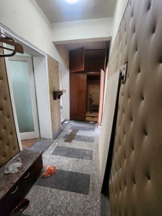 Продава се Четиристаен апартамент в Търговище, Център - 140 кв.м за 547 €/кв.м - Снимка #6