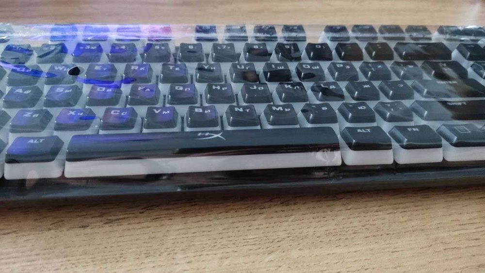 HyperX Alloy FPS PRO с HyperX Pudding Keycaps (улучшенные кейкапы)