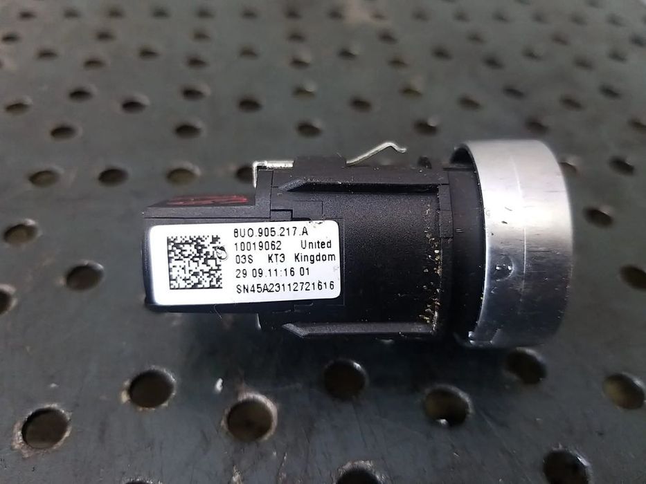 Buton start stop audi q3 8u 8u0905217a