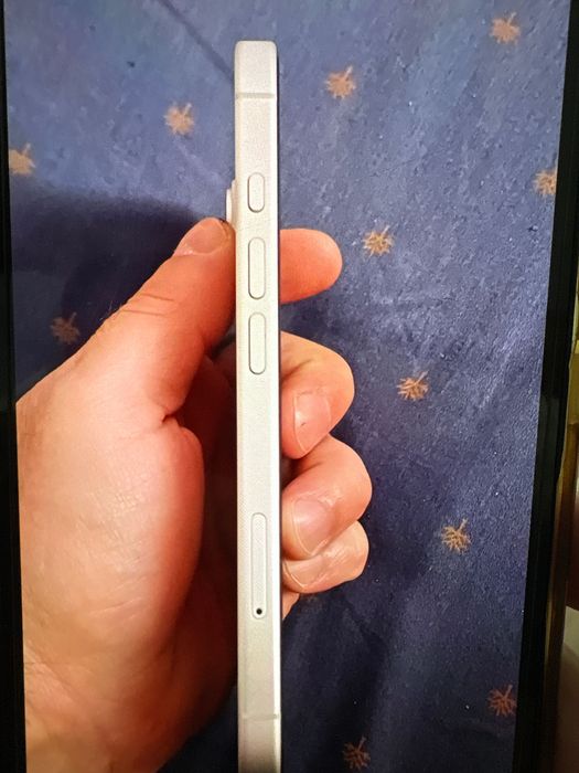 iPhone16 в гаранция