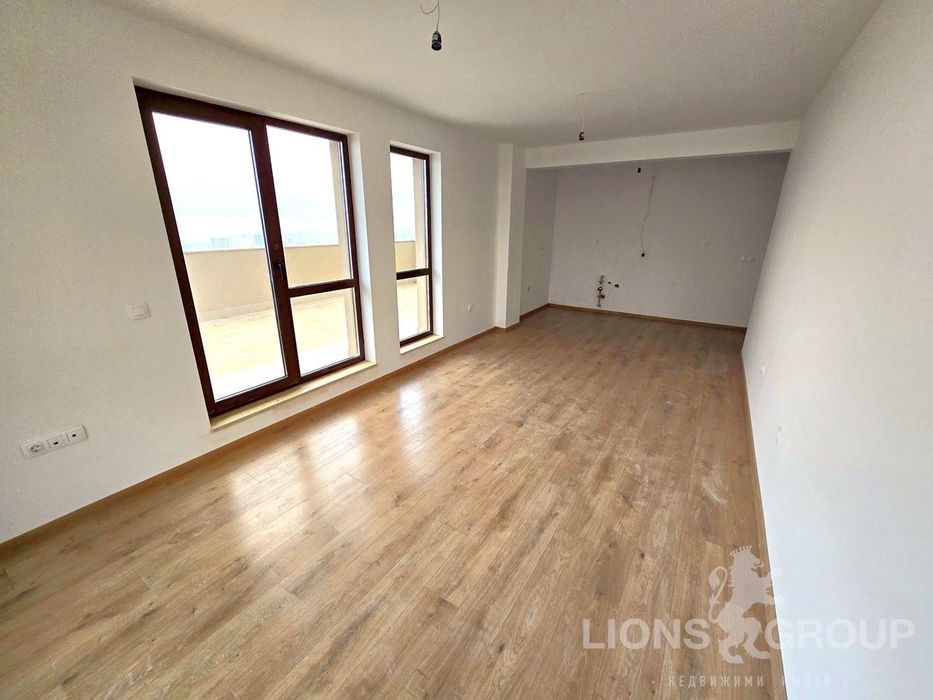 Продава се Тристаен апартамент в Варна, Бриз - 111 кв.м за 1379 €/кв.м - Снимка #3