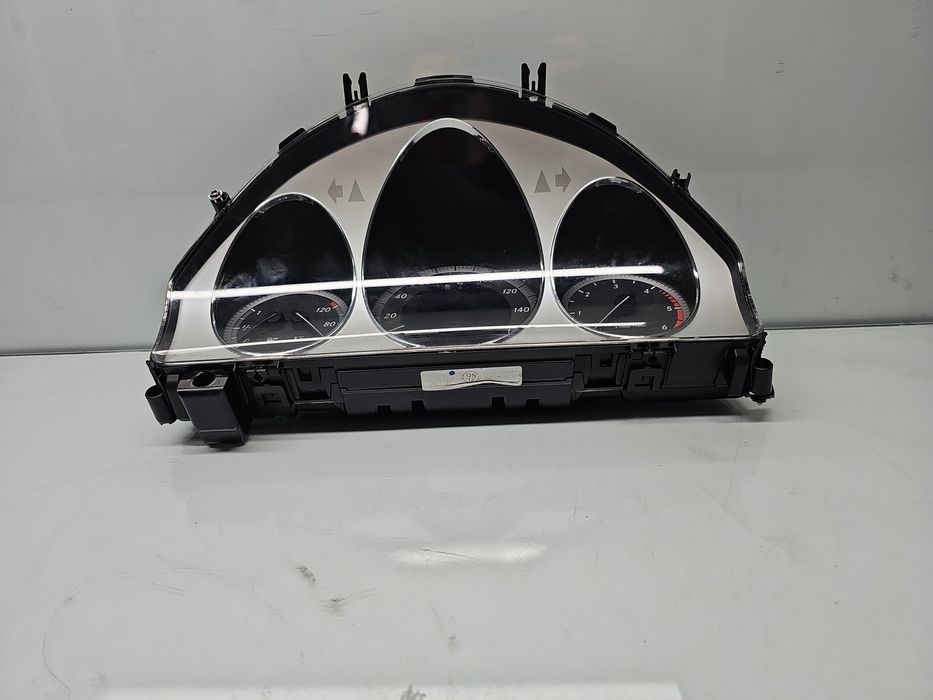 Ceas bord Mercedes Clasa C (W204) [Fabr 2007-2014] A2044400111