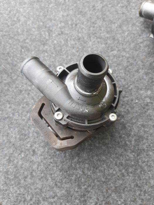 Водна циркулационна помпа Mercedes cdi