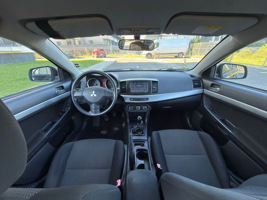 Mitsubishi lancer