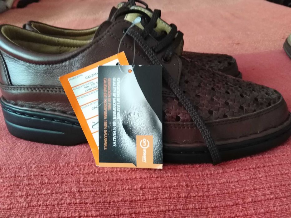 Нови мъжки обувки номера 41 и 42-35 лв чифта
