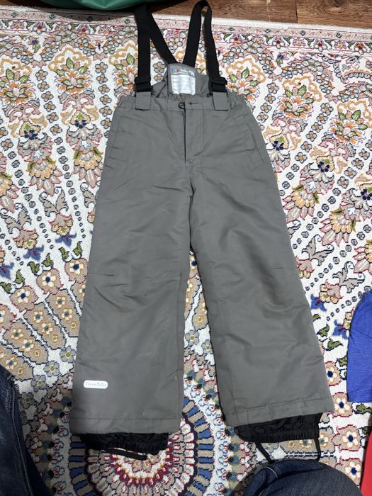 Куртка, брюки, футболки