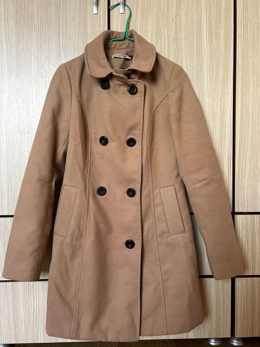 Зимно палто Stradivarius