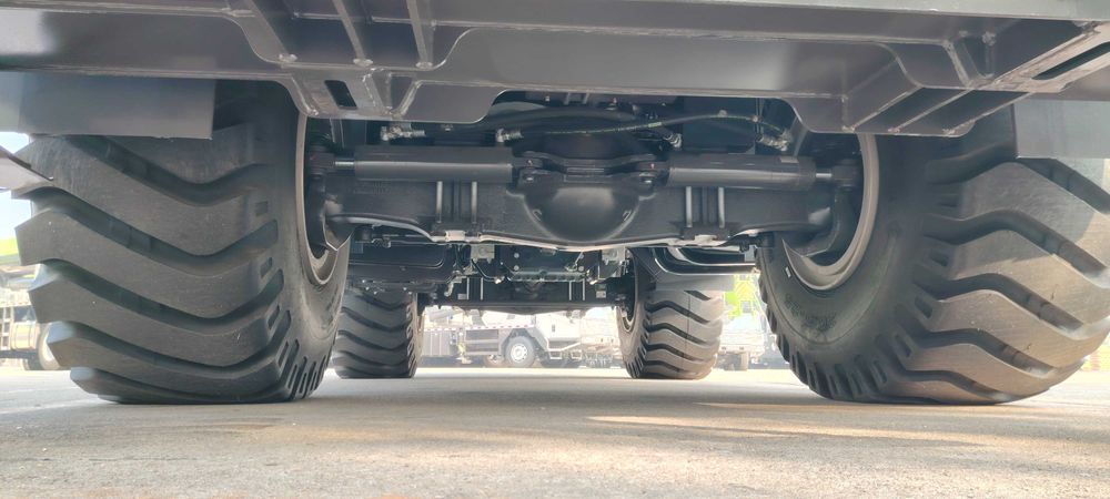 Macara mobila pentru teren accidentat Zoomlion ZRT600