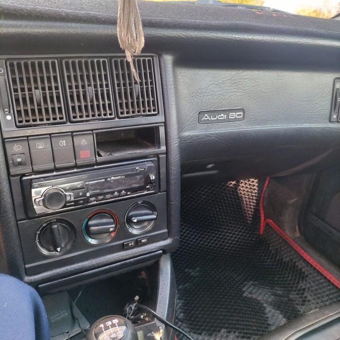 Продам ауди б4 1993 объем 2