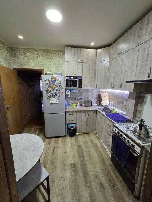 Продается 3-х ком. квартира. Юнус-абад 19кв-л