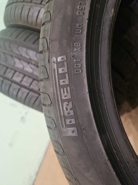 4 Pirelli R18 215/45/ 
летни гуми DOT2619