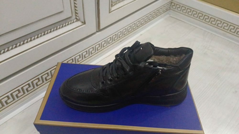 Новый кроссовки обмен