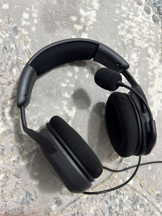 Игровой наушник