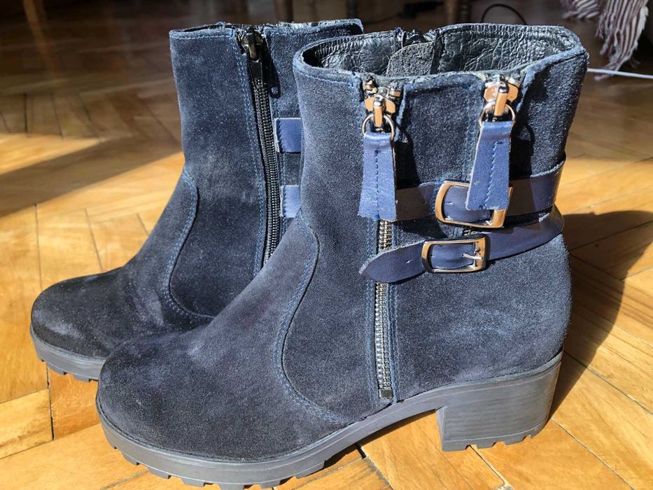 Дамски кожени ботуши