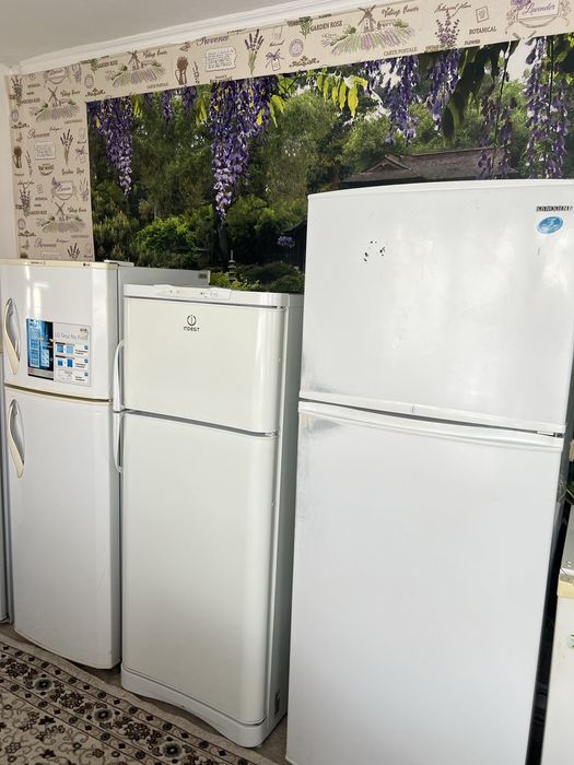 Продам Холодильник