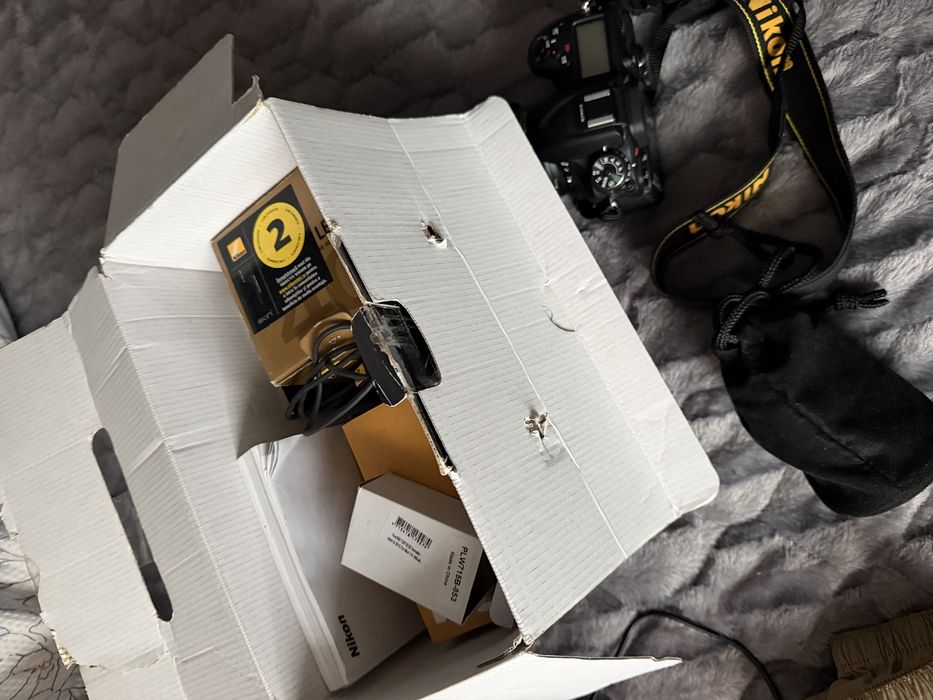 Nikon D7100 + obiectiv