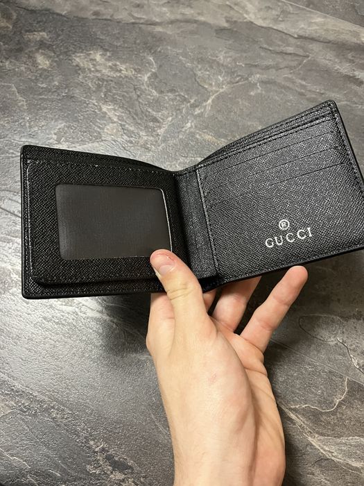 Gucci   портфейл
