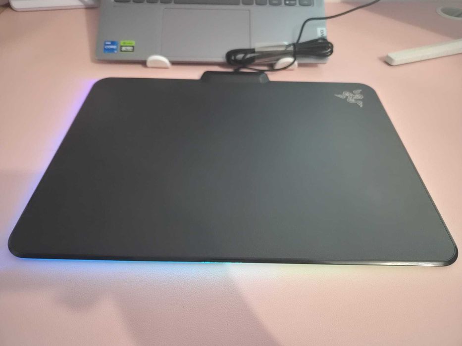 Mousepad Gaming Razer Firefly Hard Edition – Iluminare RGB Chroma