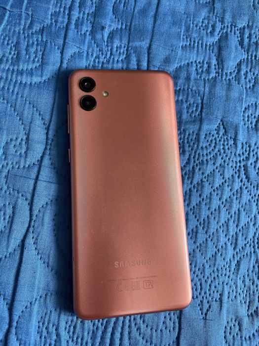 Продам Samsung A04