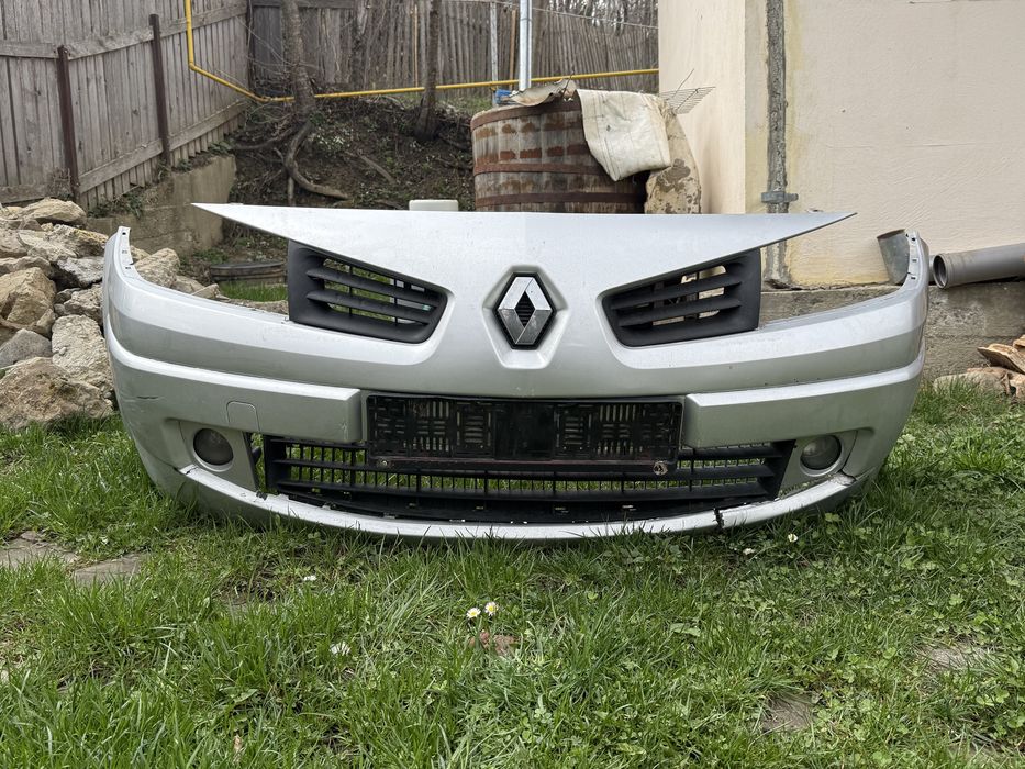 Bară față Renault Megane 2 facelift (2006–2008) – originală