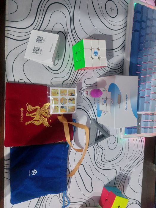 Gan 365 MagLev Frosted