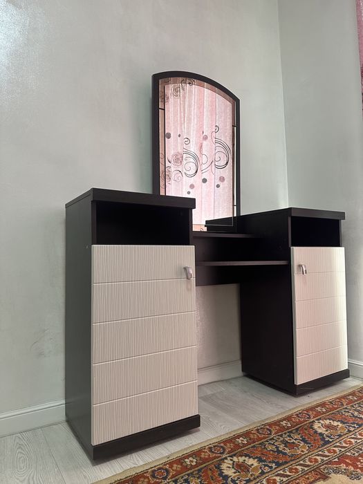 Туалетный столик