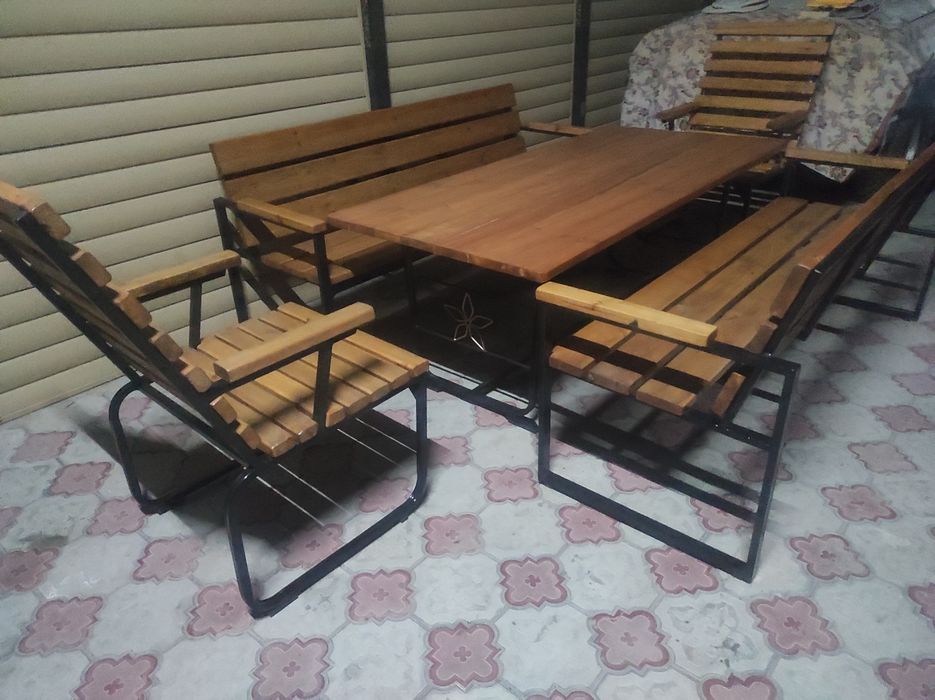 скамейка, стол 2×1м, кресла