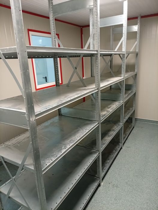 Rafturi metalice pentru depozitare marfa manuala si arhiva