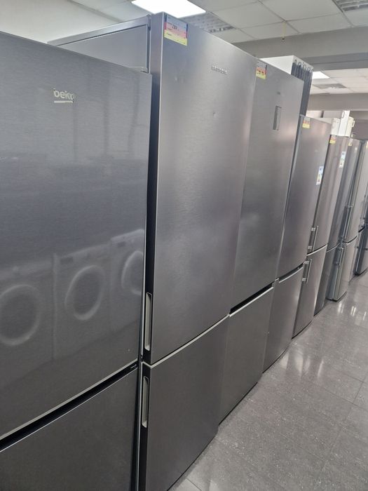 Хладилник с фризер Gorenje A++ 320 литра No Frost