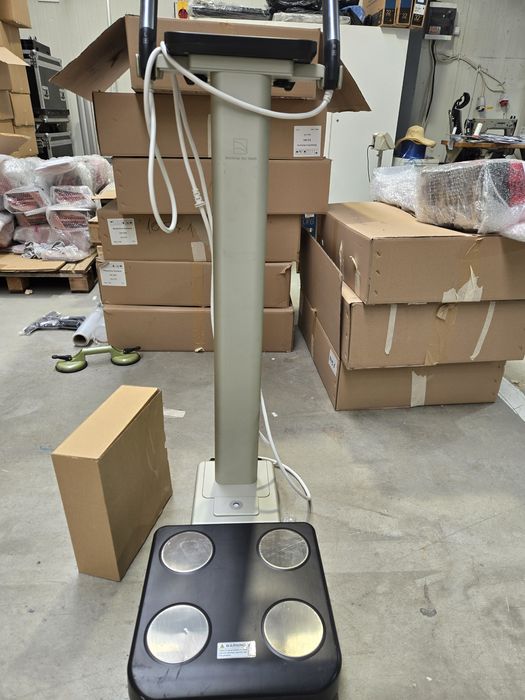 Analizator profesional Tanita MC 780 MA