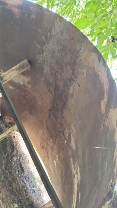 Листь сотилади. Поддонники.1 килоси  6000 дан.