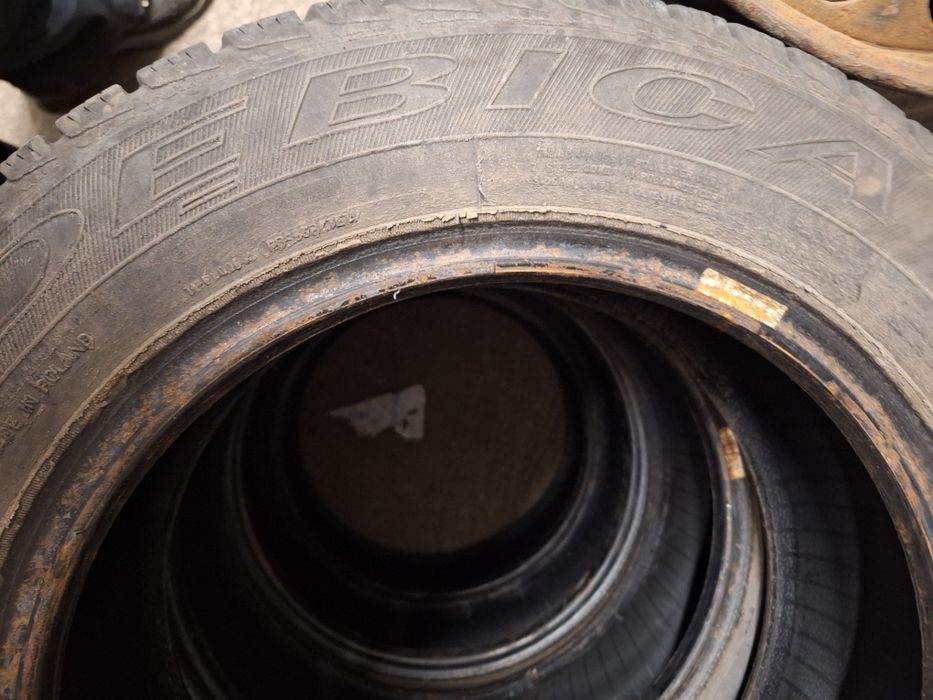 -set anvelope iarna-185 65 15