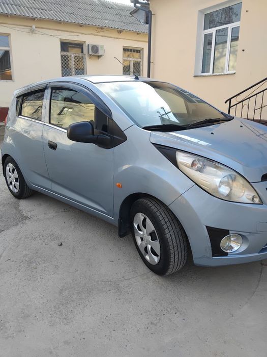 Спарк 2012 декабр зур холатда 3-позиция кондерли.4 та балон ген берила