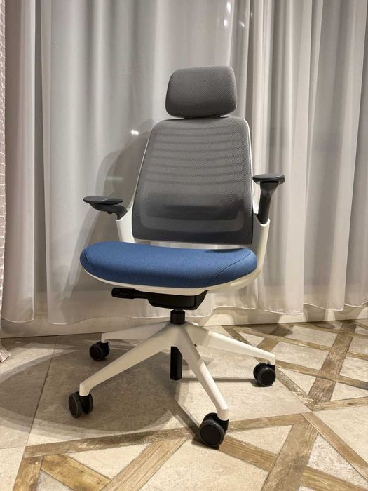 Steelcase Series 1 (stare perfectă, cu tetieră)