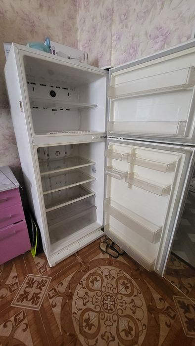 Холодильник рабочий