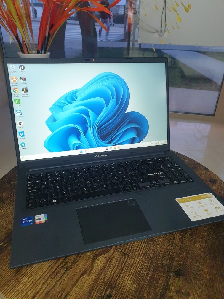 Laptop Asus Vivobook 15 i7 15.6" 16gb ram 512gb ssd Iasi • OLX.ro