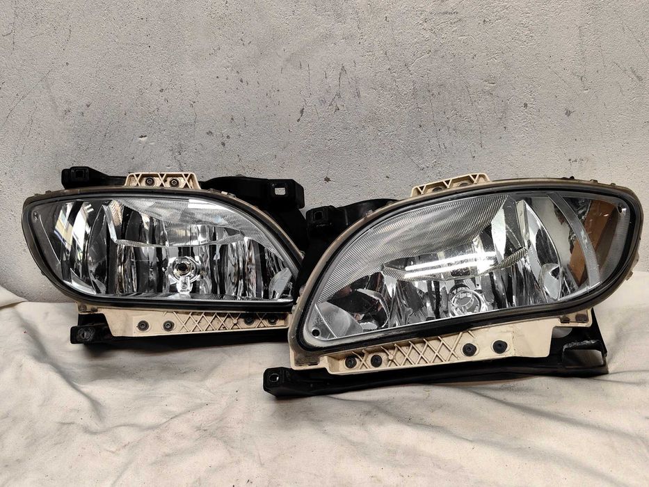 Оригинални  фарове  Даф  Daf