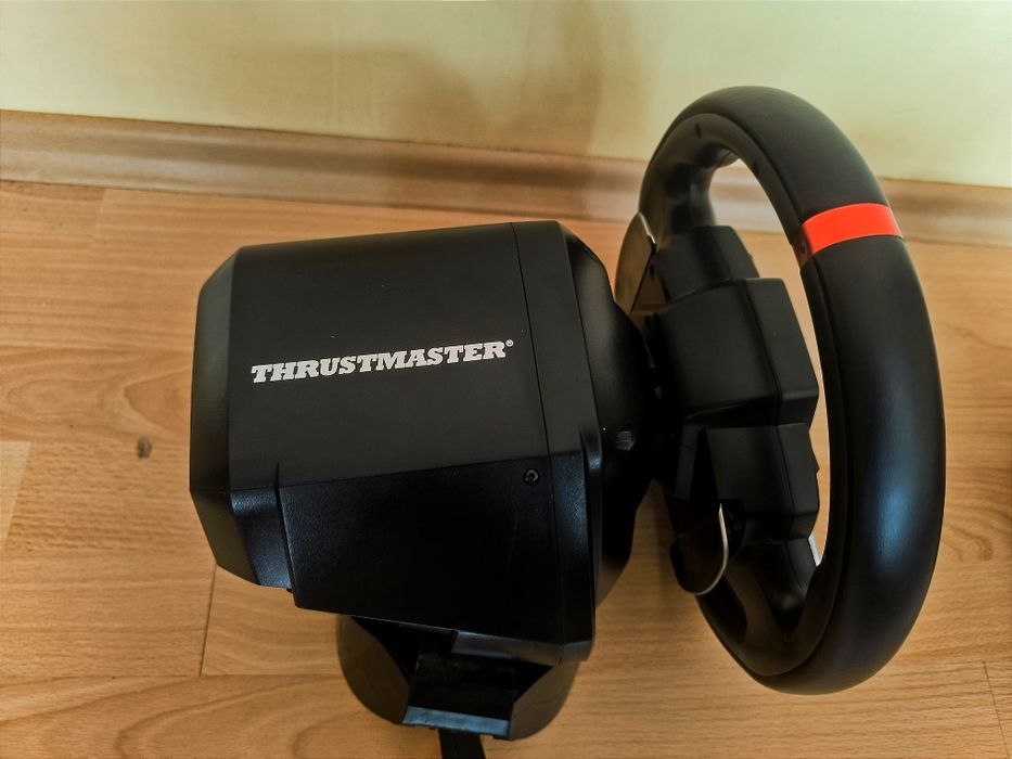 Висококачествен гейминг воланTHRUSTMASTER T248 +шифтър Thrustmaste