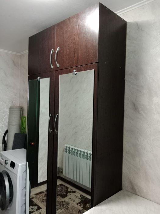 Продам шифонер с зеркалами