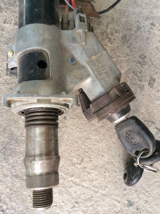 Рулевой вал Пассат Б 3, Голф 3 ,2 Жетта