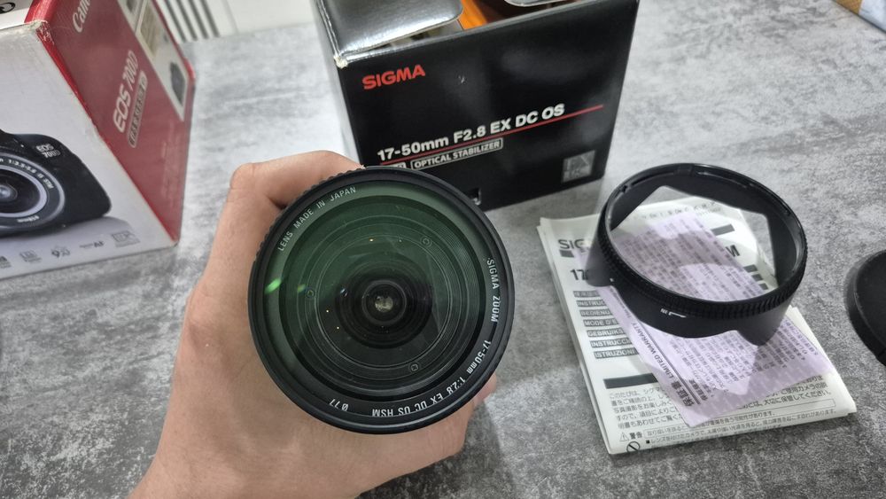Canon EOS 700D + Sigma 17-50mm f/2.8