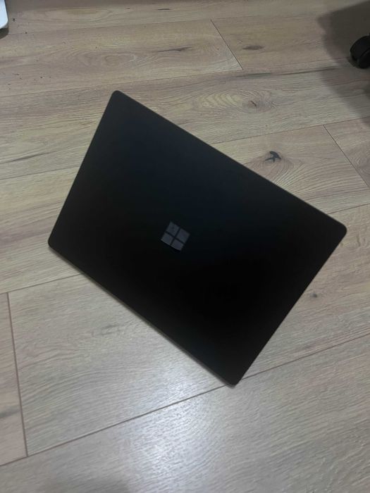 Laptop Ultraportabil Microsoft Surface 4