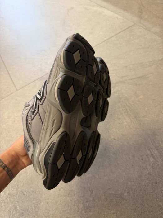 Маратонки new balance